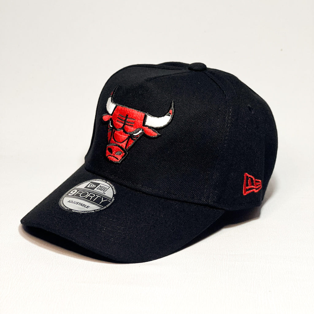 NEW ERA 9FORTY A-FRAME CHICAGO BULLS CLASSIC BLACK/ RED