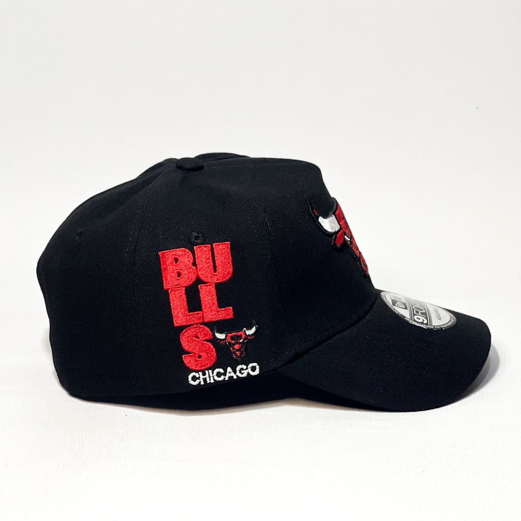 NEW ERA 9FORTY A-FRAME CHICAGO BULLS CLASSIC BLACK/ RED