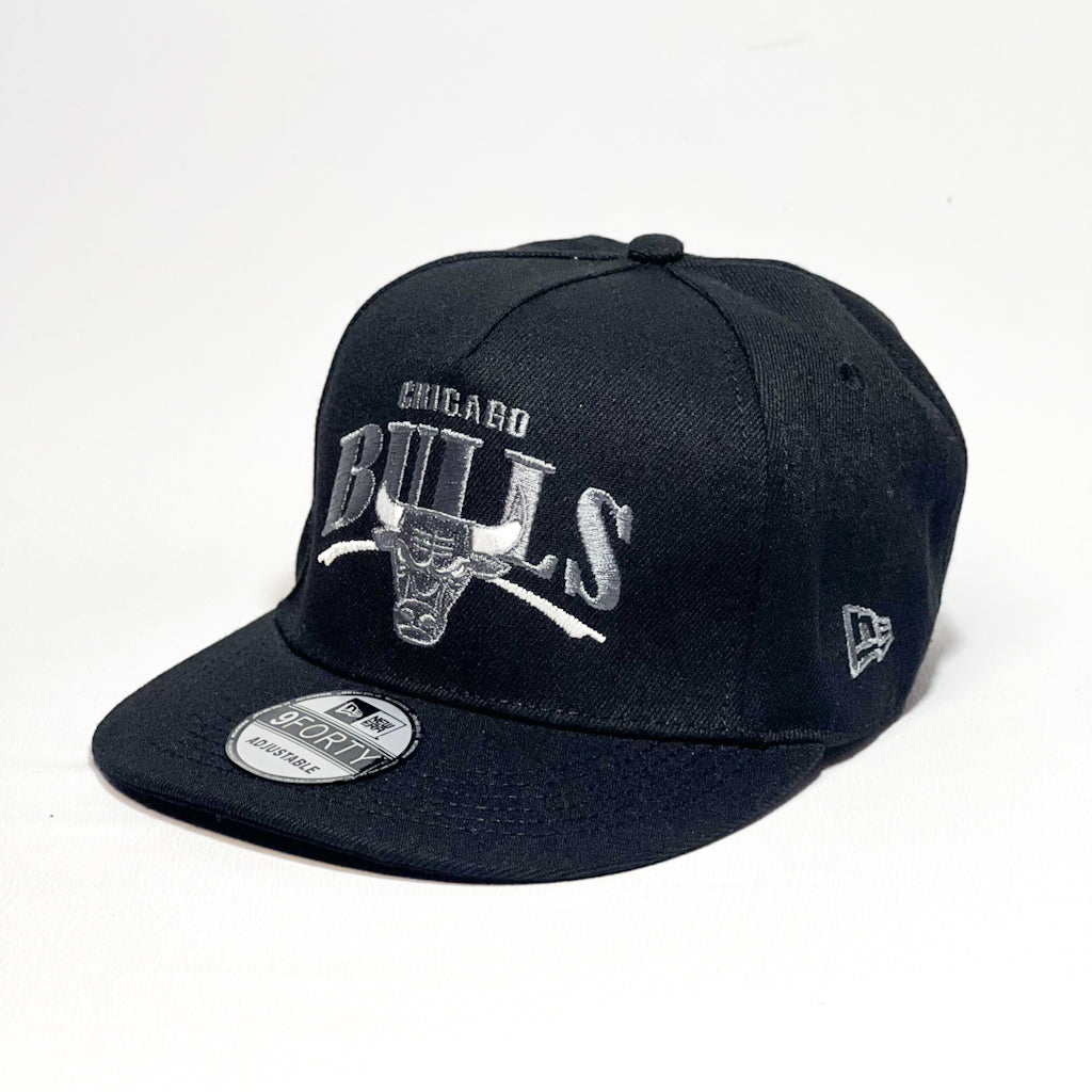 NEW ERA 9FORTY A-FRAME CHICAGO BULLS METALIC BLACK