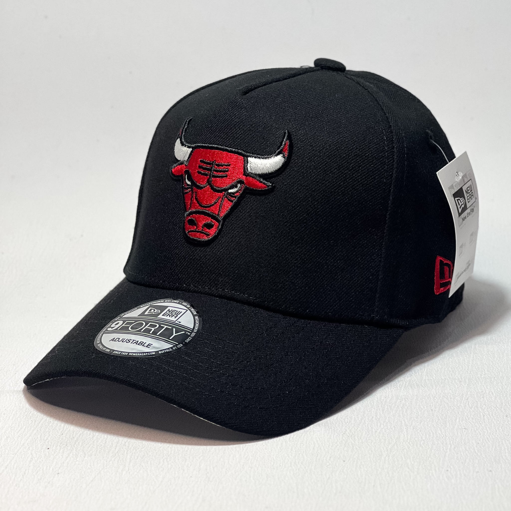 NEW ERA 9FORTY A-FRAME CHICAGO BULLS ANNIVERSARY PATCH BLACK/ RED