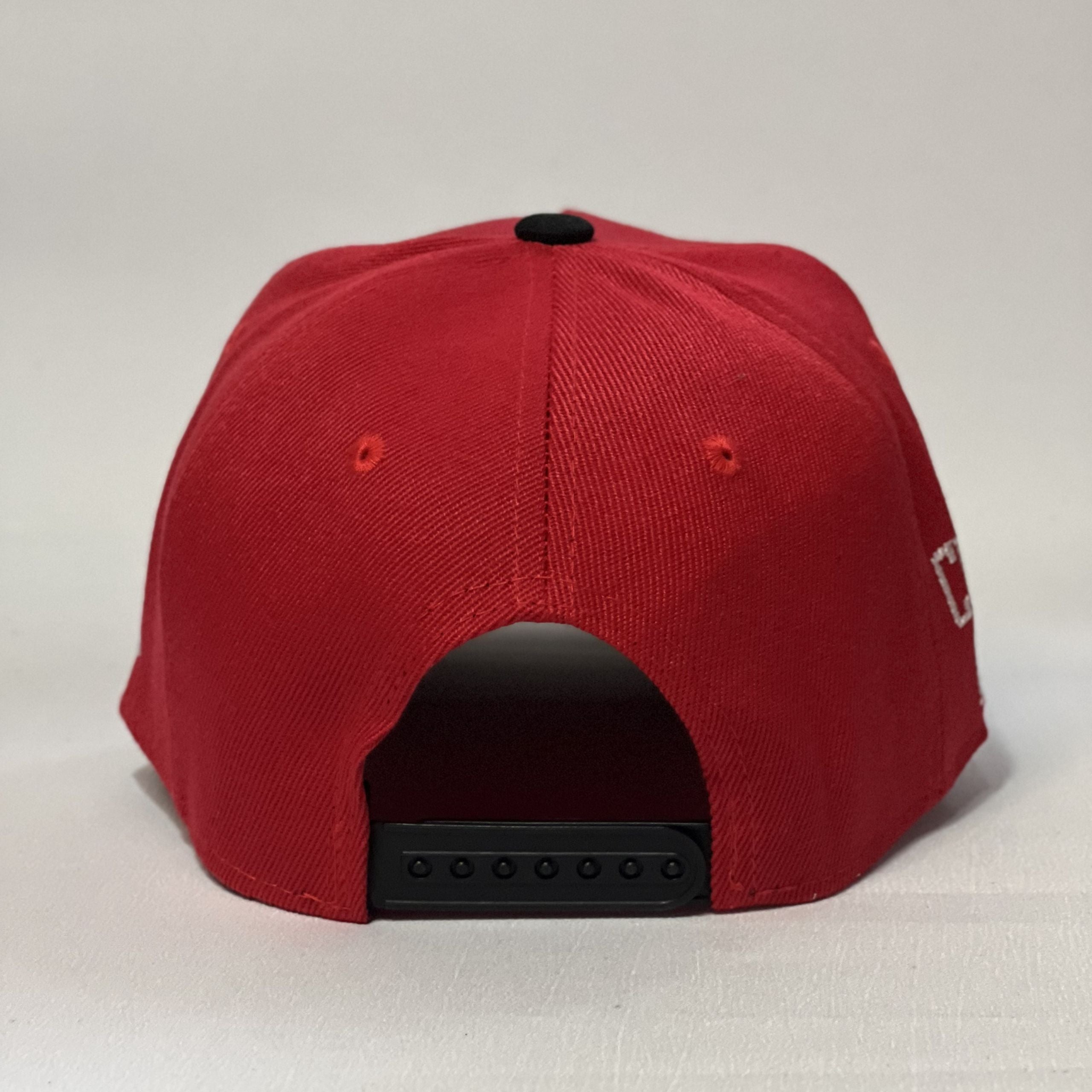 NEW ERA 9FORTY A-FRAME CHICAGO BULLS SIDE PATCH RED/ BLACK