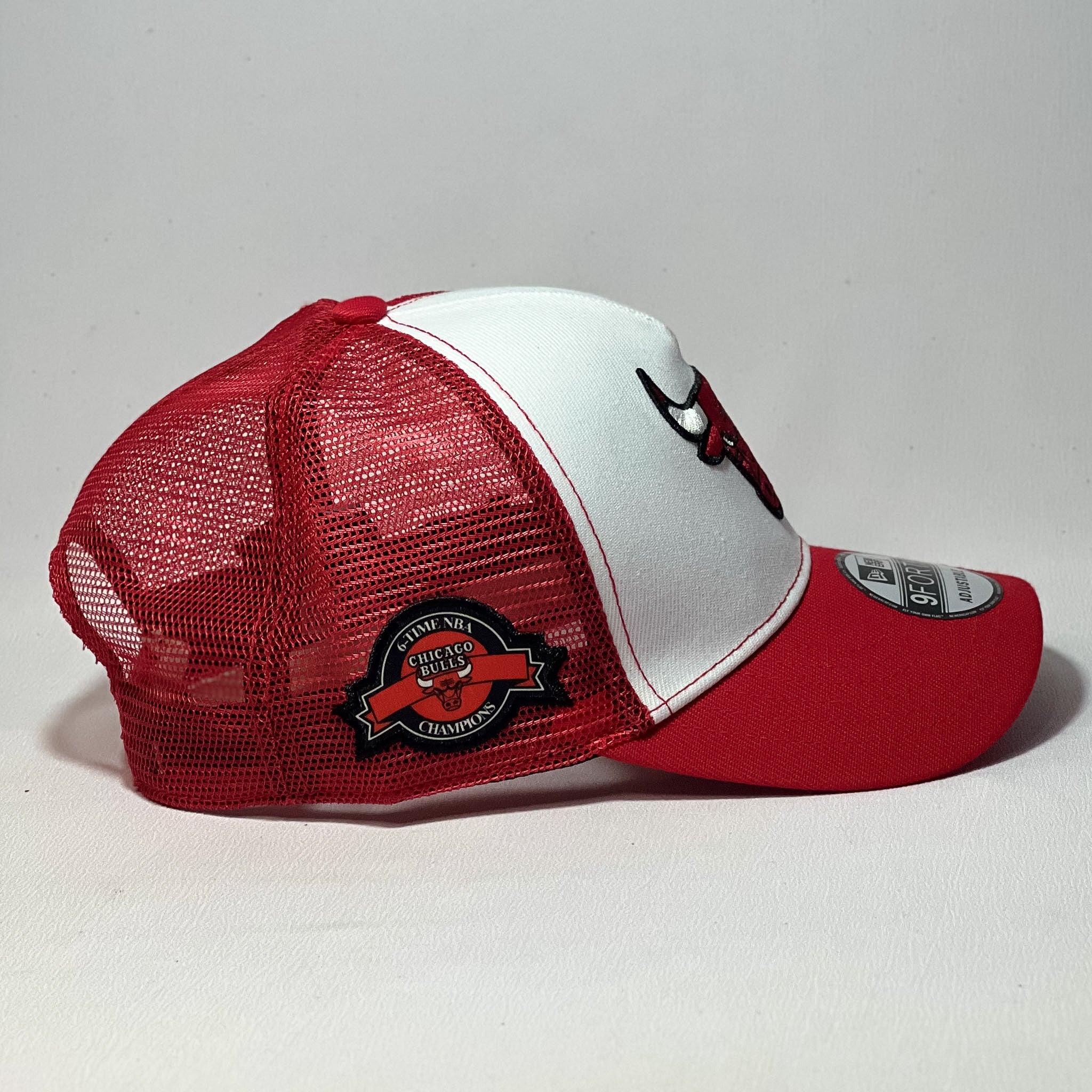 NEW ERA 9FORTY A-FRAME CHICAGO BULLS RED TRUCKER