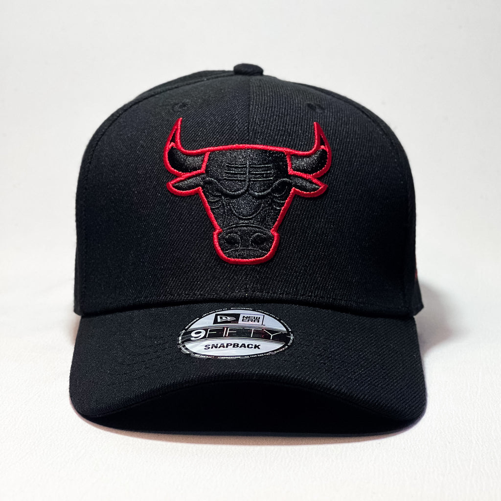 NEW ERA 9FIFTY A-FRAME CHICAGO BULLS RED OUTLINED