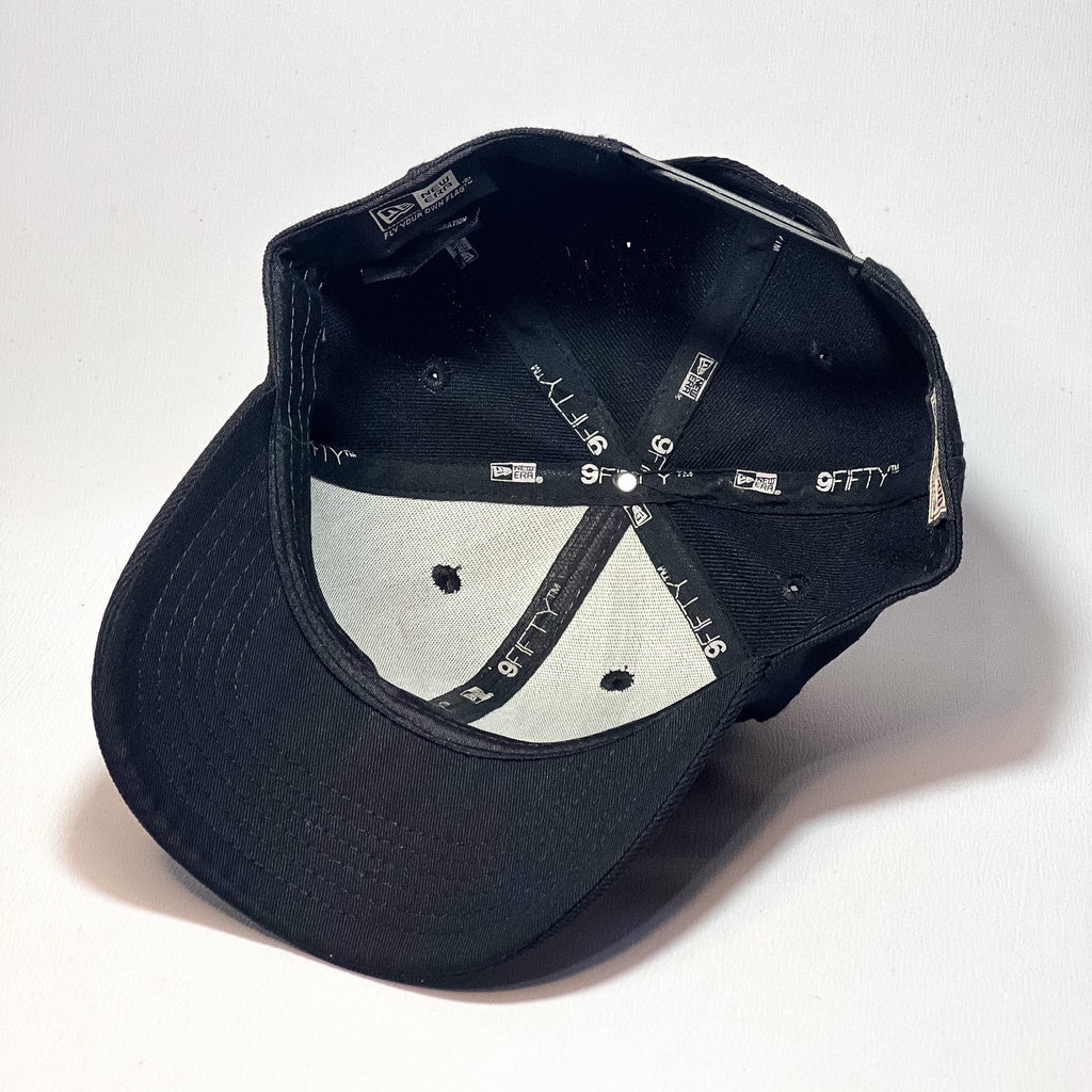 NEW ERA 9FIFTY A-FRAME CHICAGO BULLS RED OUTLINED
