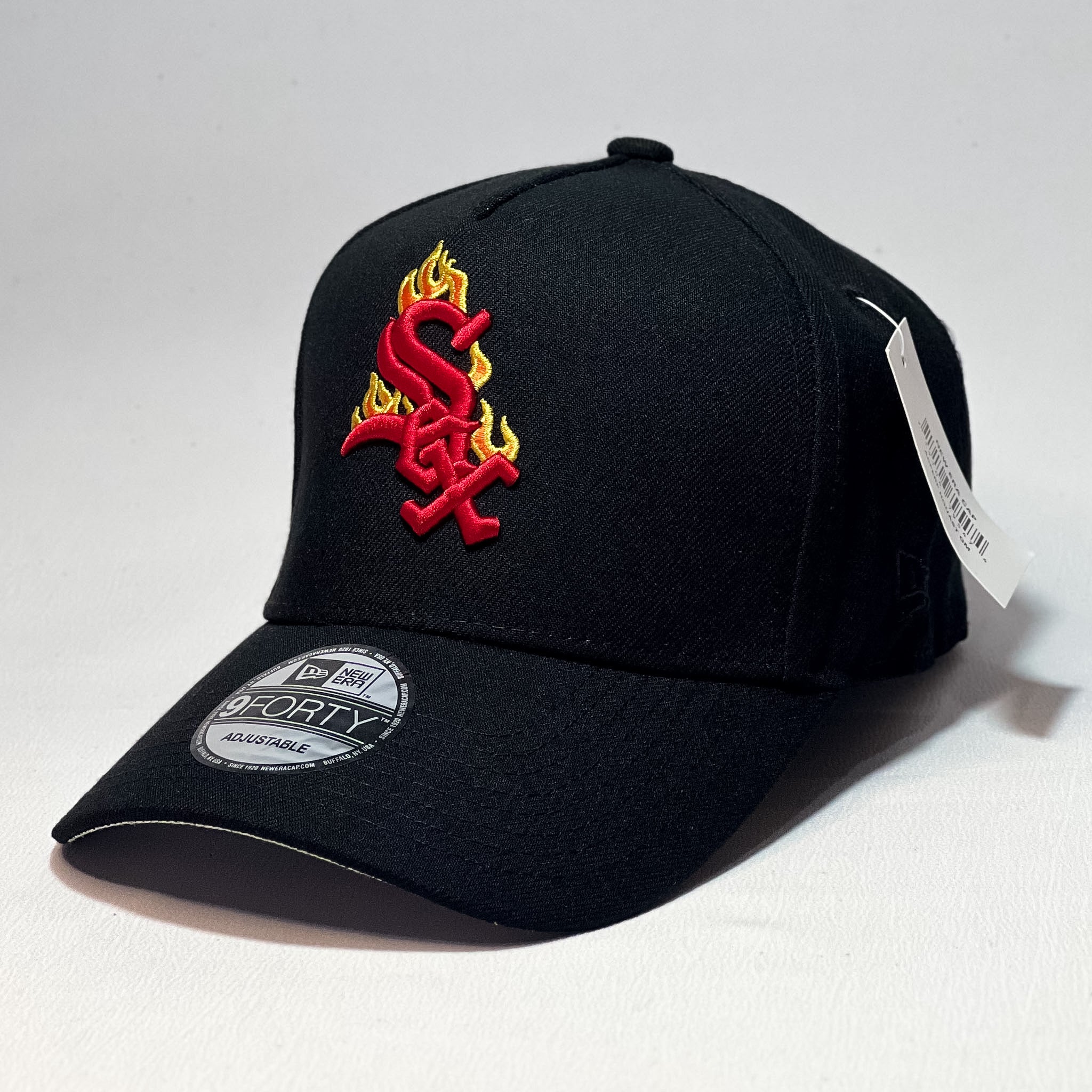 NEW ERA 9FORTY A-FRAME CHICAGO WHITE SOX BLACK/ RED