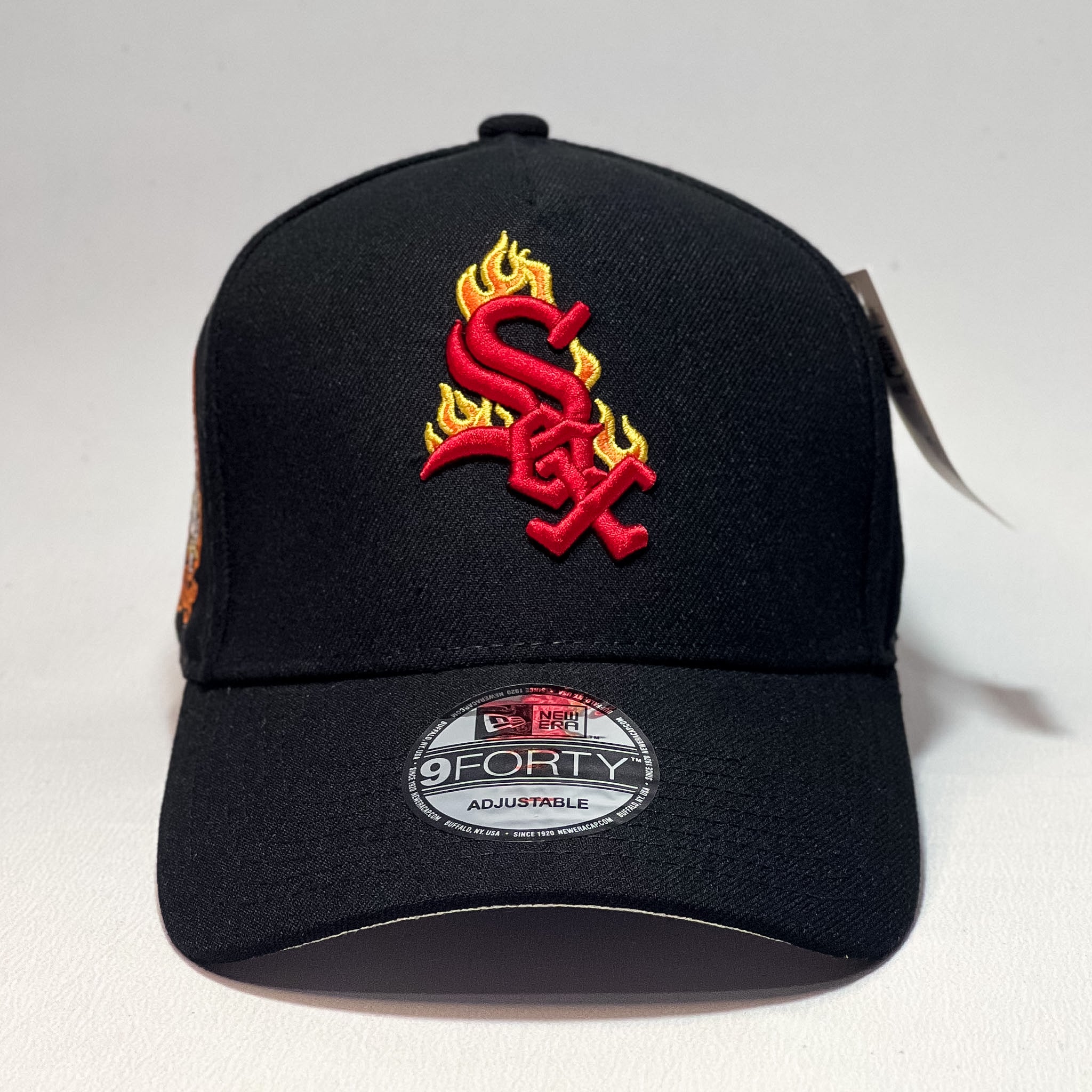 NEW ERA 9FORTY A-FRAME CHICAGO WHITE SOX BLACK/ RED