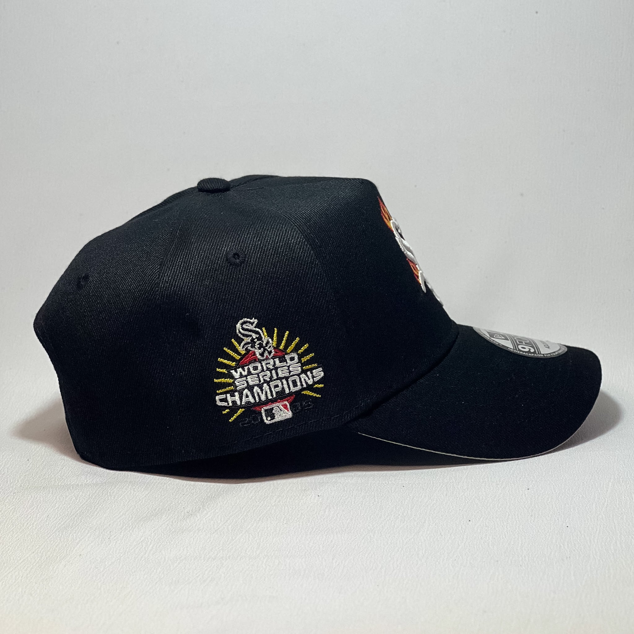 NEW ERA 9FORTY A-FRAME CHICAGO WHITE SOX RED FLAME BLACK