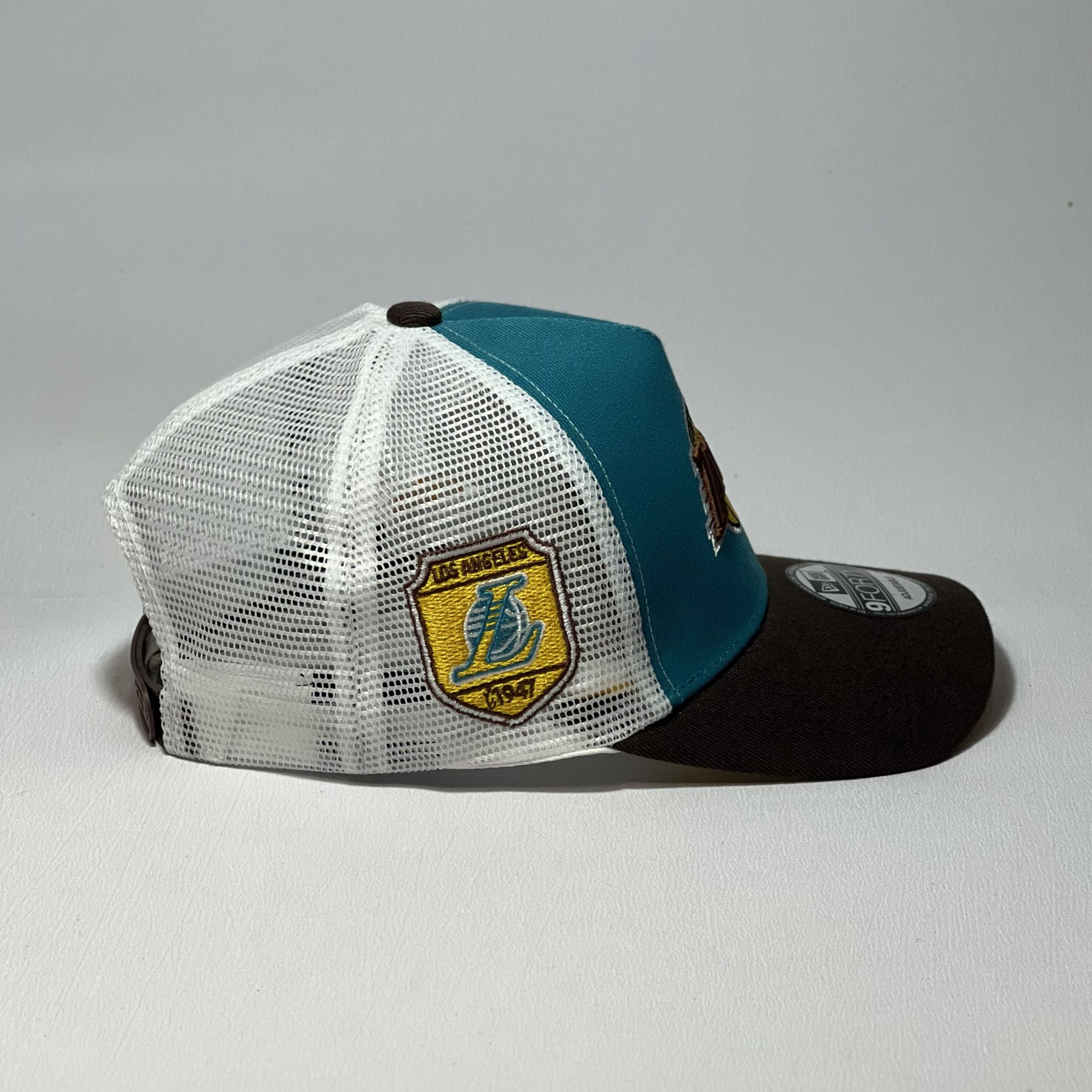 NEW ERA 9FORTY A-FRAME LAKERS YELLOW BADGE PINEGREEN - TRUCKER