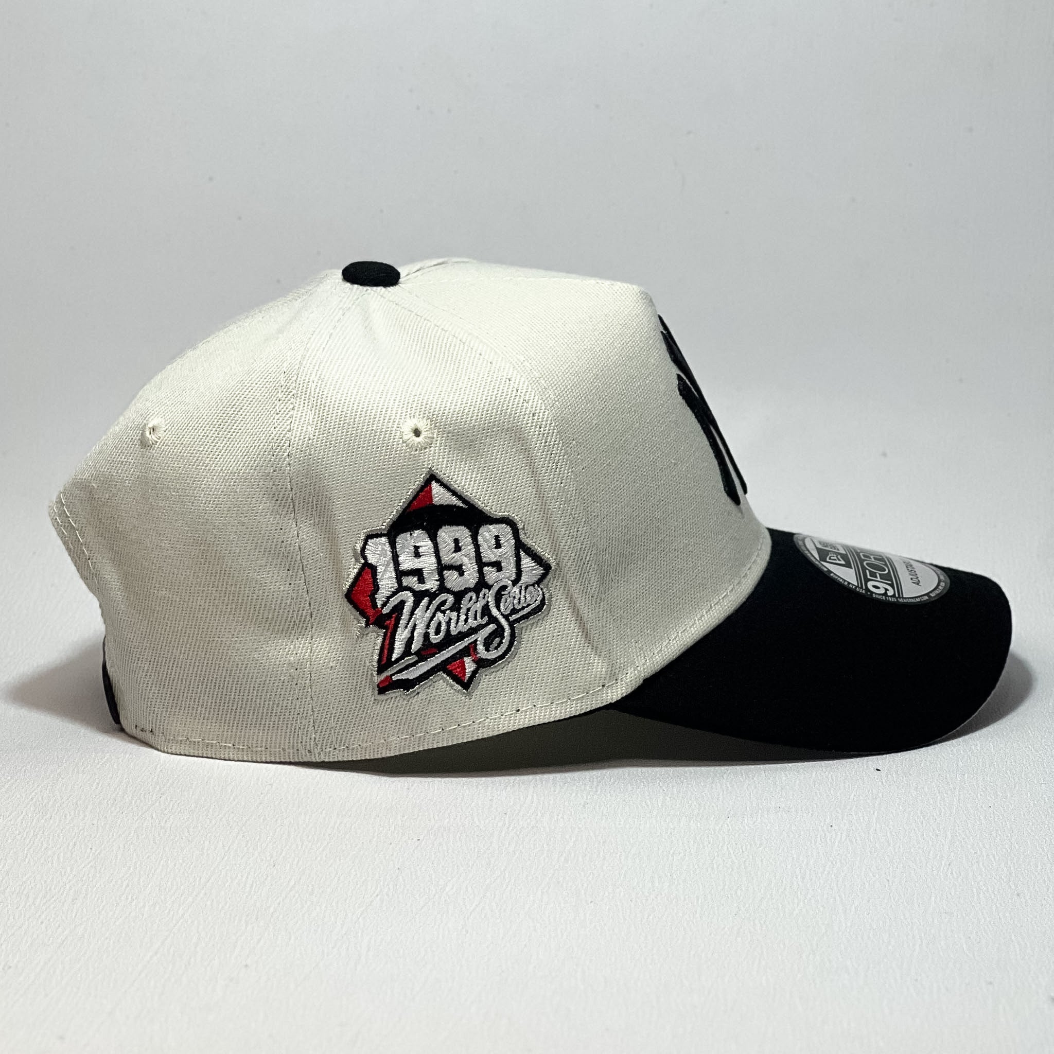 NEW ERA 9FORTY A-FRAME NEW YORK YANKEES BEIGE/ BLACK