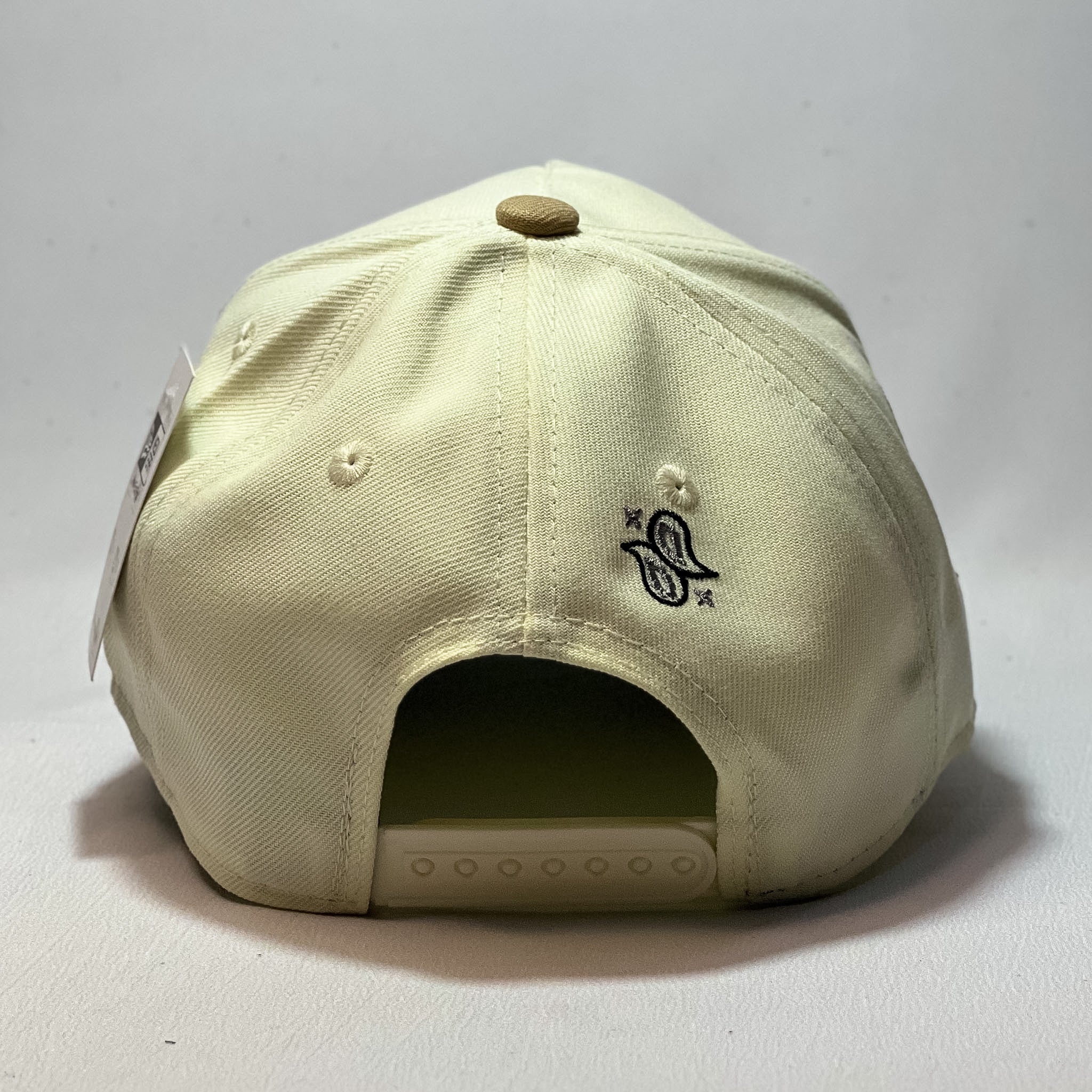 NEW ERA 9FORTY A-FRAME NY YANKEES BEIGE/ BROWN PAISLEY EDITION