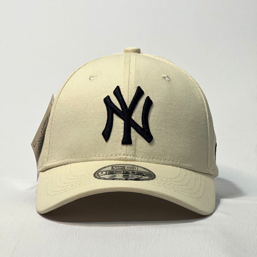 NEW ERA 9FORTY NEW YORK YANKEES ESSENTIAL BEIGE