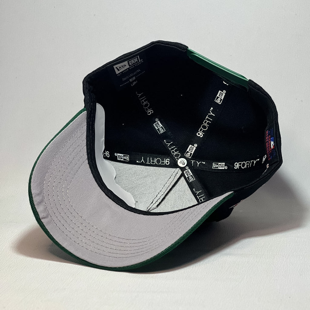 NEW ERA 9FORTY A-FRAME OAKLAND ATHLETICS WORLD SERIES BLACK TWO TONE